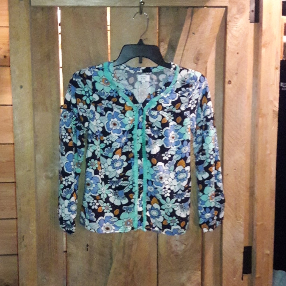 Child's crown &ivy blouse